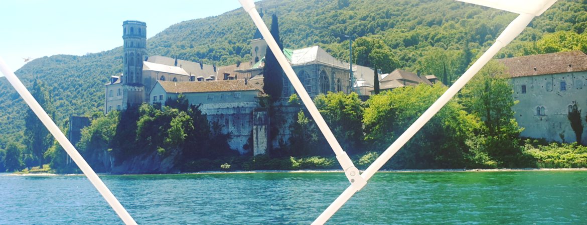 visite-commentee-sur-bateau-avec-une-guide-conferenciere